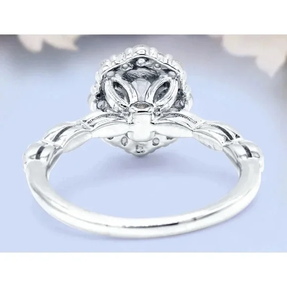 NEW Women’s White Gold Filled Oval Simulated Diamond Engagement‎ Ring, Sz 7 - Picture 6 of 10